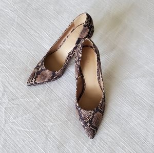 NWOT Snakeskin Print Heels